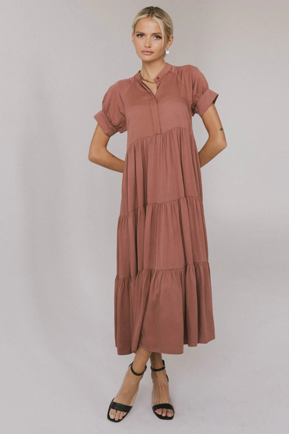 Amanda Tiered Dress in Raisin - Image 3