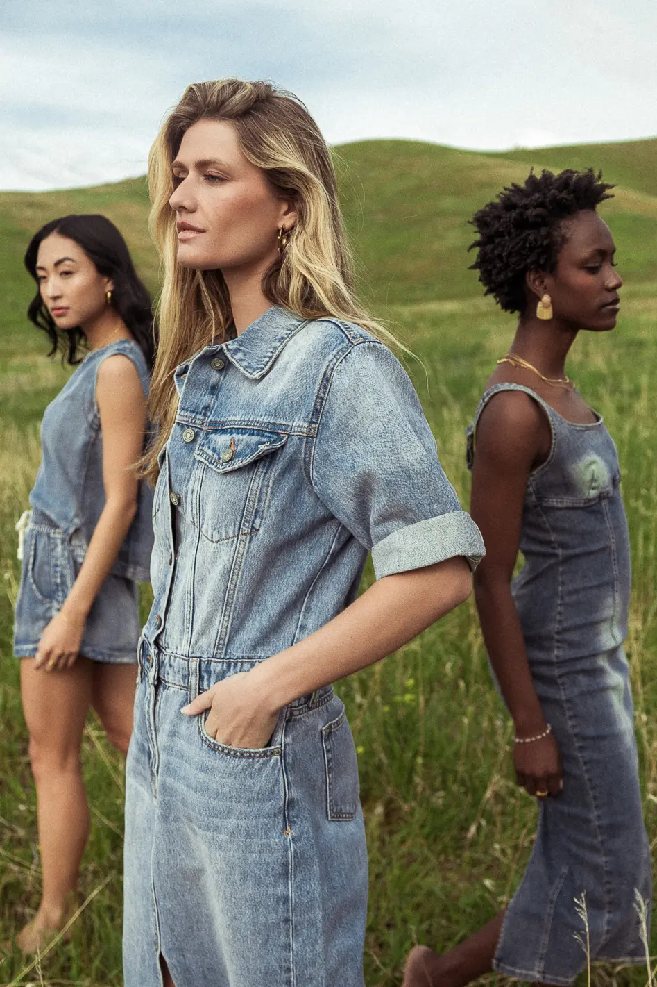 Colby Denim Dress in Medium Wash - Image 4