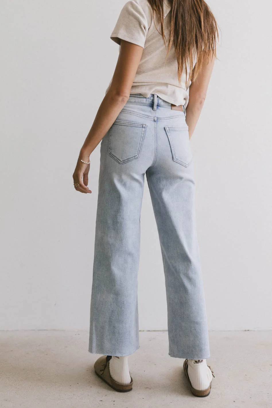 Colette Wide Leg Jeans in Light Wash - Image 10