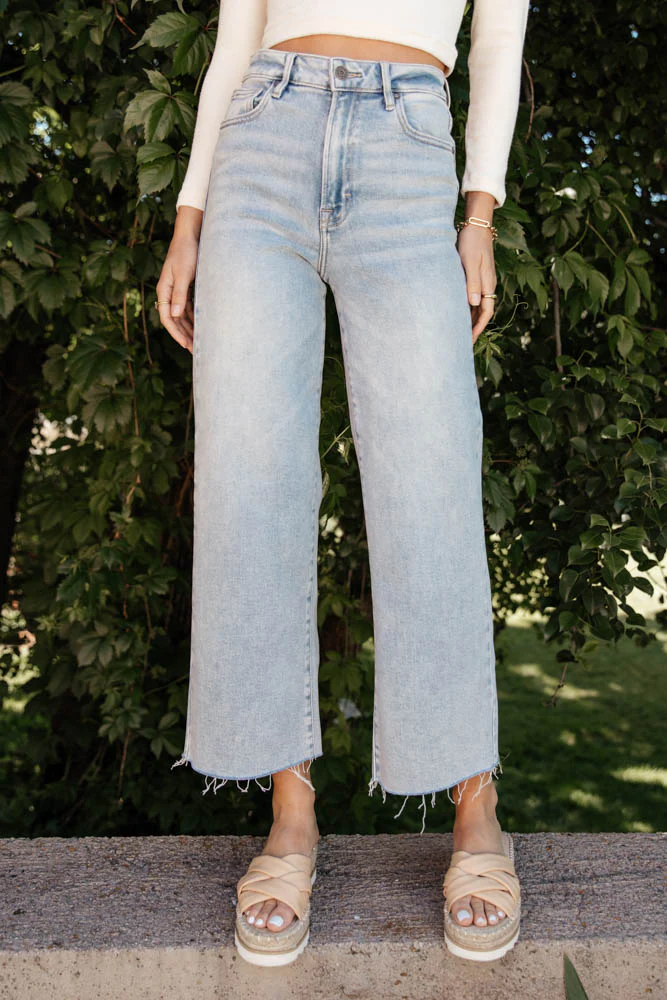 Colette Wide Leg Jeans in Light Wash - Image 8