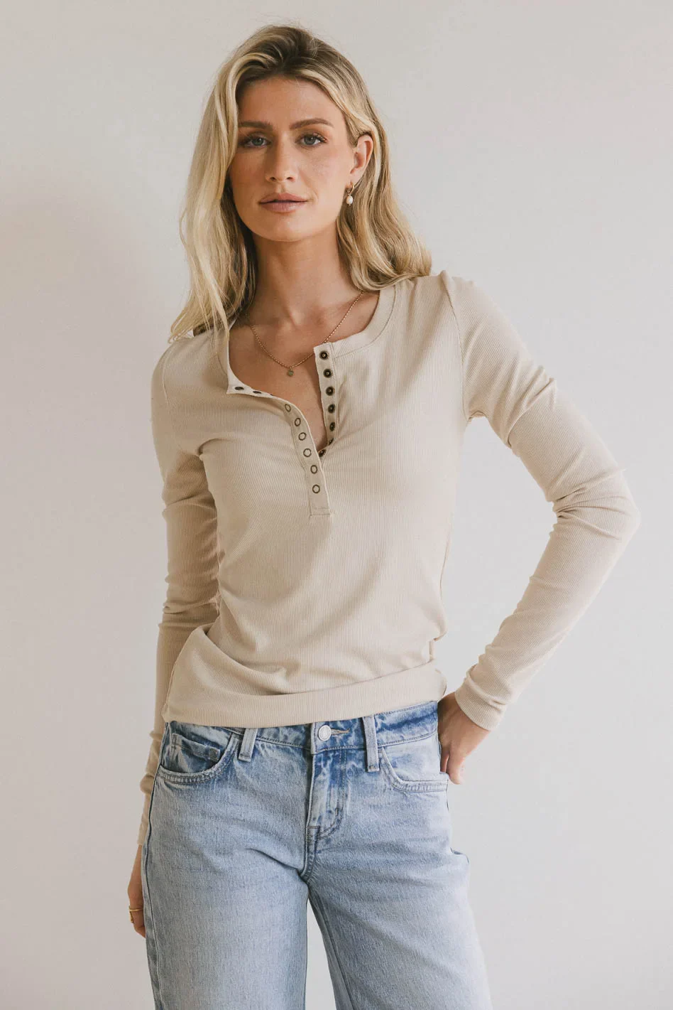 Ivanna Henley Top in Natural - FINAL SALE - Image 3