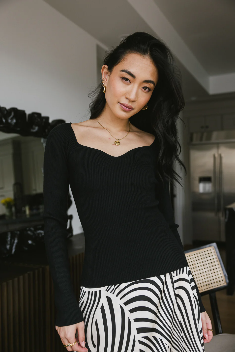 Nyla Ribbed Sweater in Black - Image 4