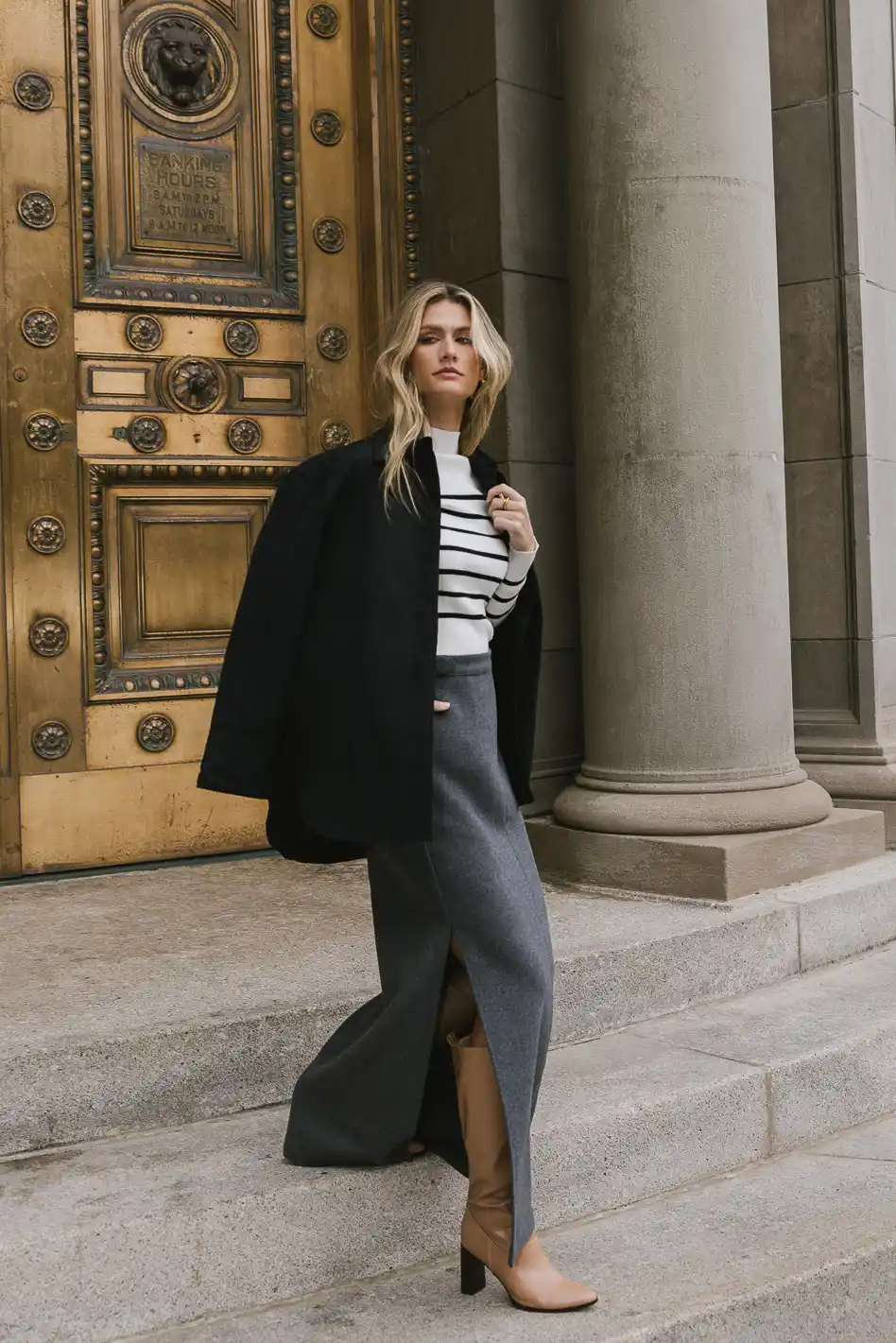 Parker Oversized Jacket in Black - Image 4