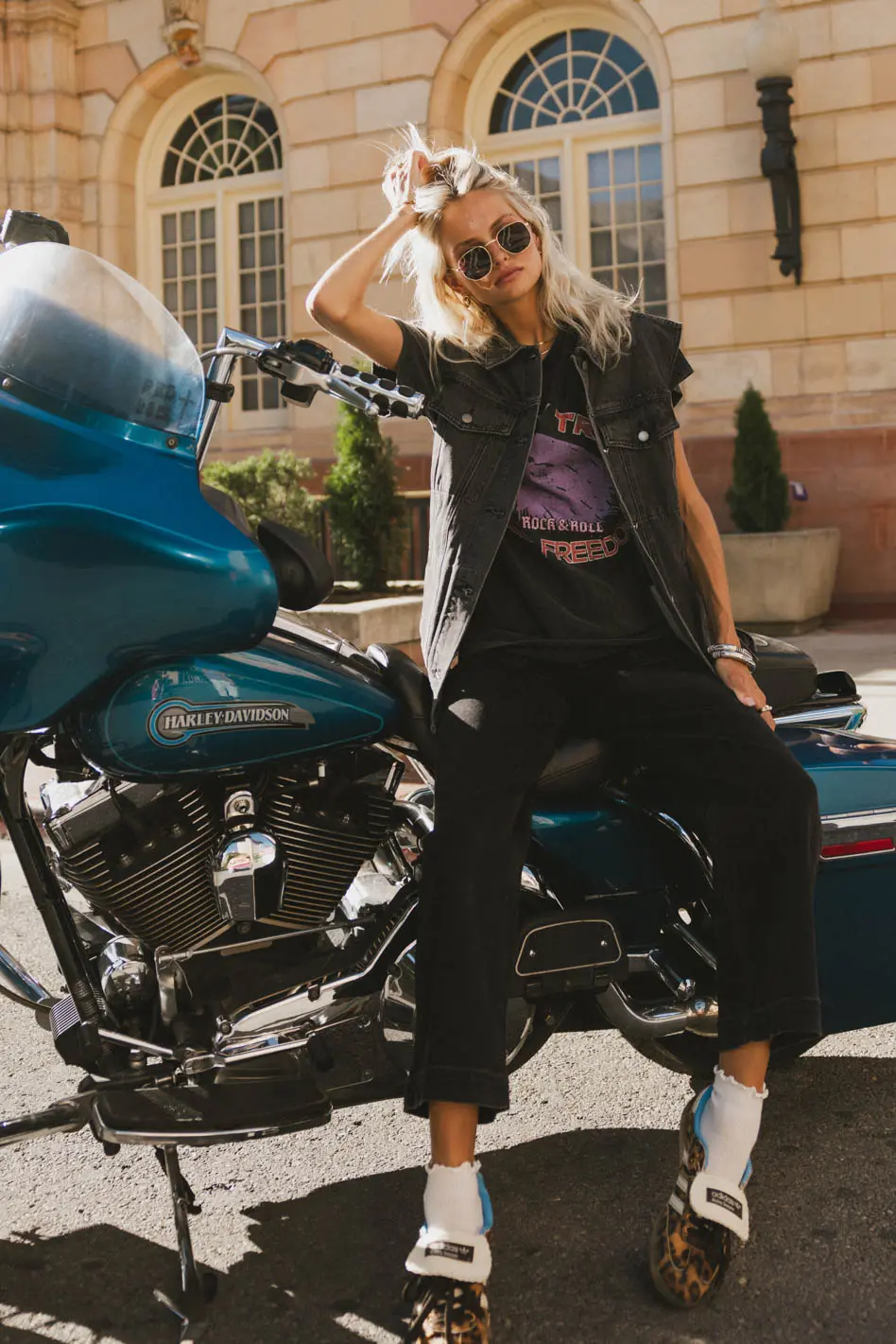 Taylor Denim Vest in Black - FINAL SALE - Image 4